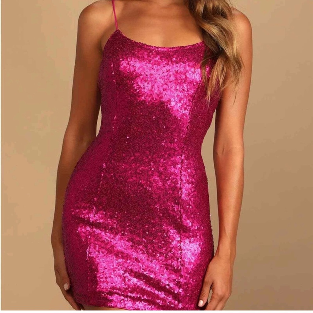 Lulu's Shimmering Pink Sequin Mini Dress size medium new nwt party